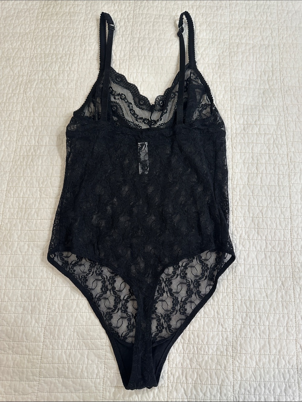 b.tempt'd by Wacoal Lace Kiss bodysuit Small Sheer Lace Stretch Thong NEW - Picture 6 of 6
